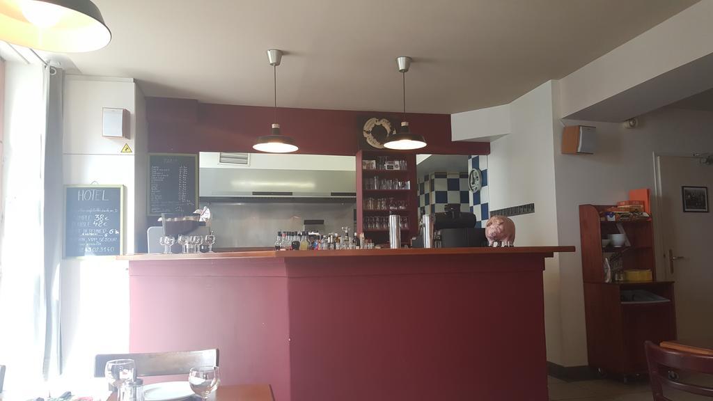 Au Pigeon Blanc Hotel Andouille ภายนอก รูปภาพ