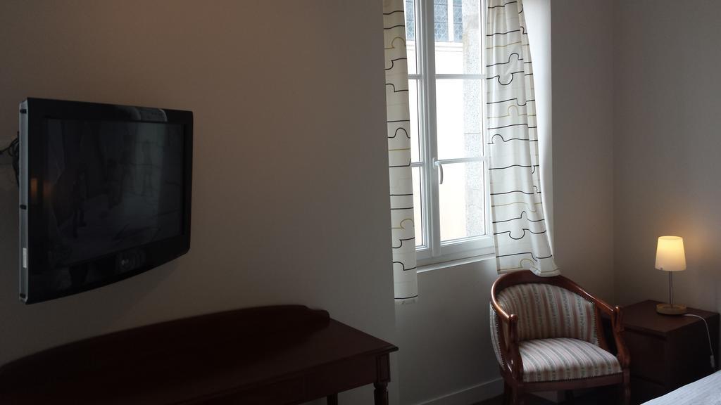 Au Pigeon Blanc Hotel Andouille ภายนอก รูปภาพ